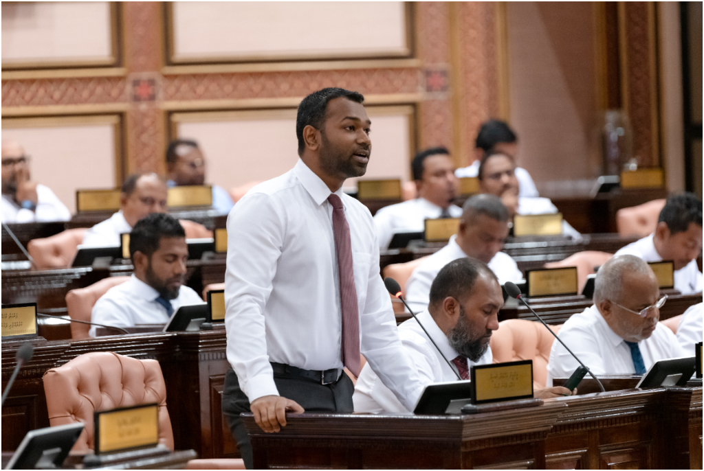 ސަރުކާރަށް ދެން ޖެހޭނީ ކަންކަން އިސްލާހު ކުރުން: މީކާއިލް