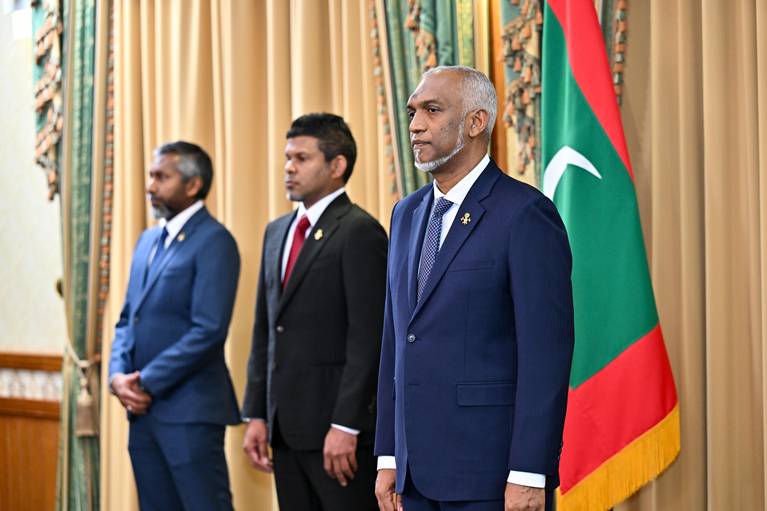 ރައީސް މުއިއްޒު ސަރުކާރު އަލުން "ކުރަހައިފި"