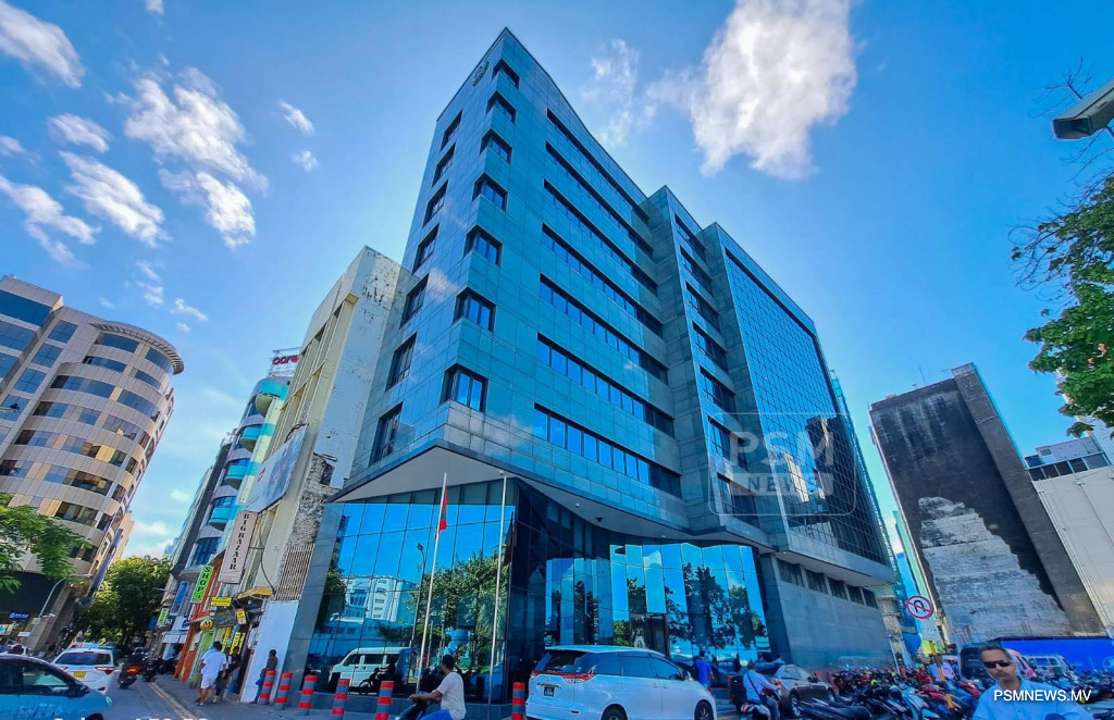 ރިސޯޓްތަކުން 500 ޑޮލަރު މާރުކުރުމުގެ ބަދަލުގައި %20 މާރުކުރަން މަޖުބޫރު ކުރަނީ